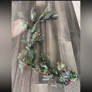 Christmas 4 Feet Pine Cones Pine Berries Glittered Garland Wreath